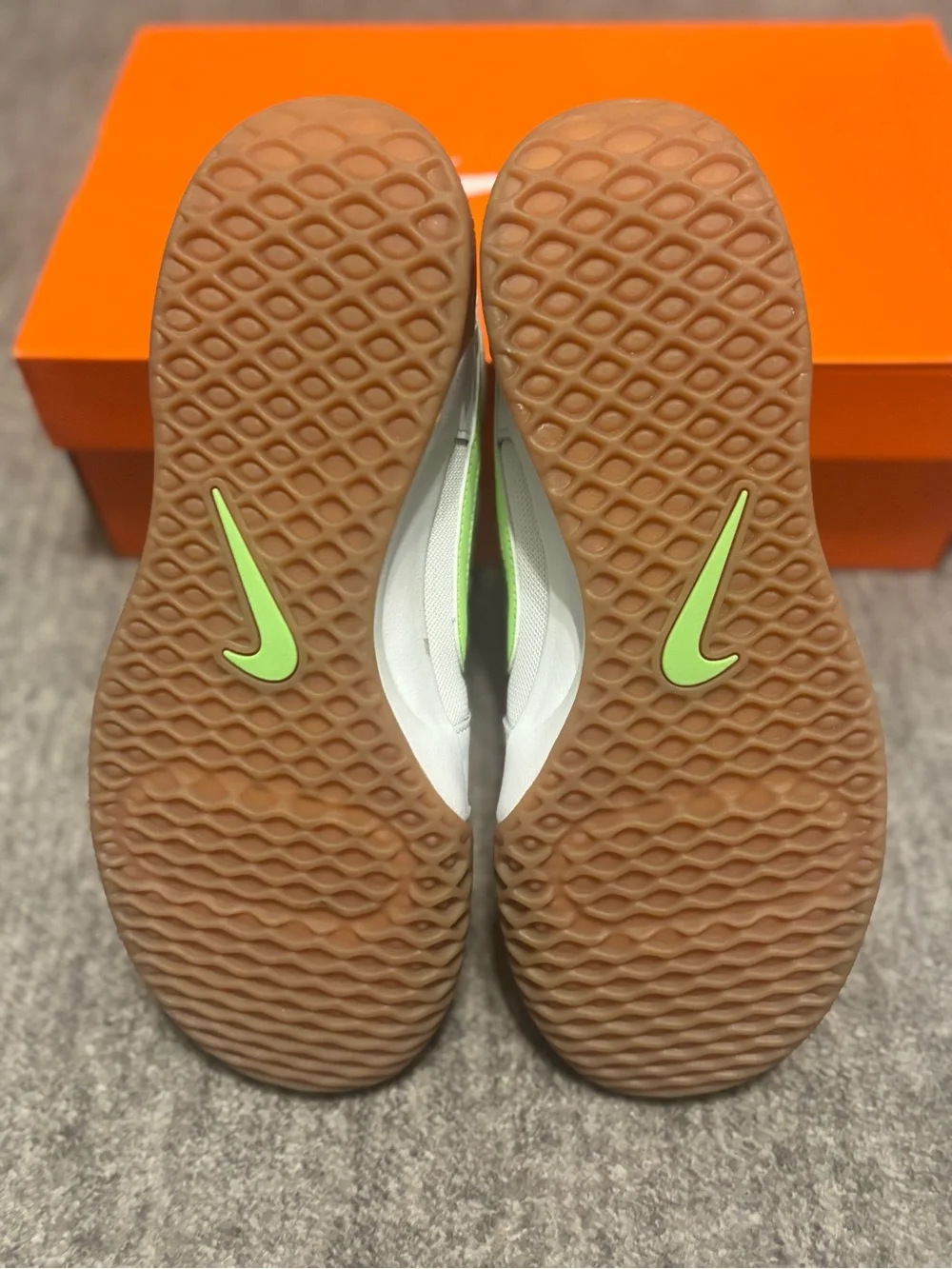 Nike womens W Nike Zoom Court Lite 3 RUNNING SHOES Women’s 8.5 NWB